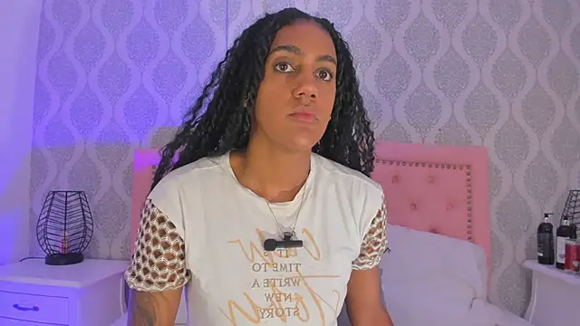 OnlyGia online show from 09-28-25, 07:41