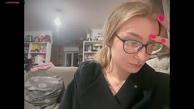 harleyblair online show from 04-21-26, 10:01