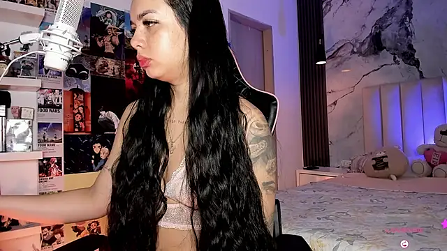 Snapshot of soy_kylebrown chatting on 10-21-25, 03:46 soy kylebrown online show from 10-21-25, 03:46