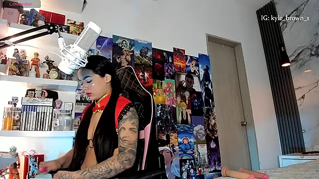 Snapshot of soy_kylebrown chatting on 10-31-25, 03:57 soy kylebrown online show from 10-31-25, 03:57