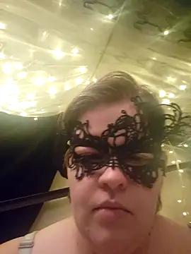 Snapshot of VeiledMuse chatting on 11-03-25, 02:13 VeiledMuse online show from 11-03-25, 02:13