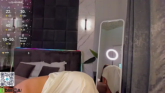 MalvinaDream online show from 10-20-25, 01:17