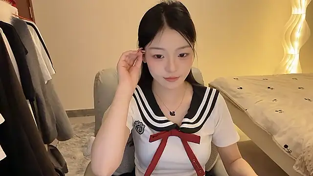 Snapshot of Robin-o3 chatting on 01-13-26, 04:56 Robin-o3 online show from 01-13-26, 04:56