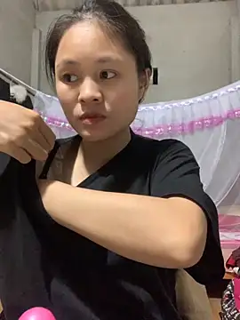 NhuFox online show from 10-08-25, 01:31