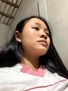 NhuFox online show from 10-19-25, 01:01