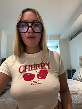 miagarcia250 online show from 04-29-26, 02:59