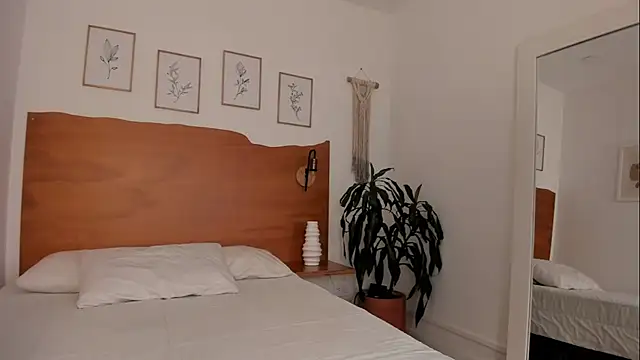 SuccubusDolly online show from 09-14-25, 04:00