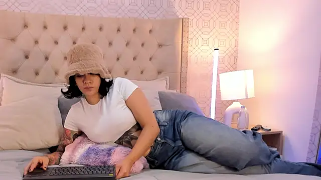 SuccubusDolly online show from 11-07-25, 08:09