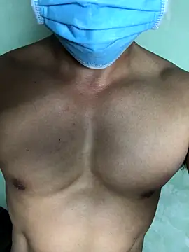 Huynh-duc-huy online show from 12-17-25, 07:58