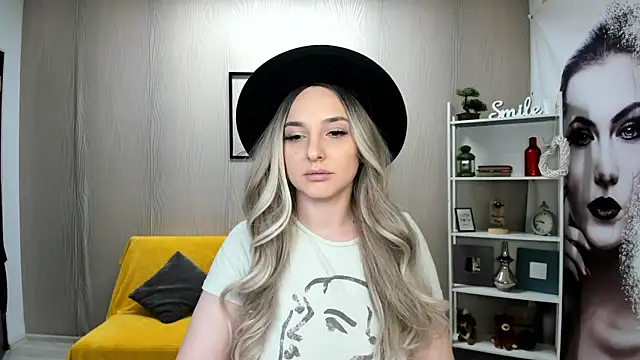Snapshot of JaquelinLaurent chatting on 09-30-25, 06:46 JaquelinLaurent online show from 09-30-25, 06:46