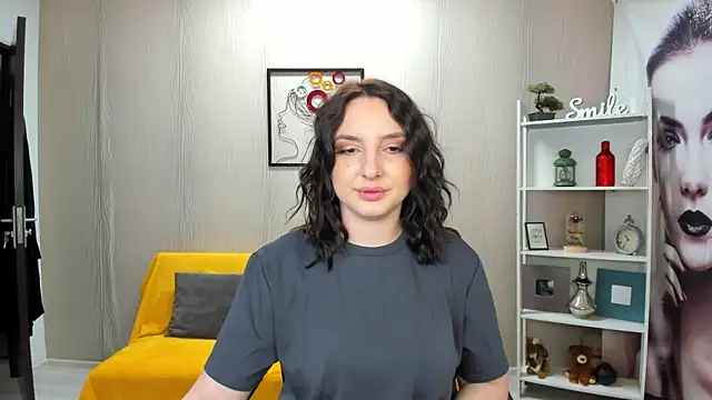 Snapshot of JaquelinLaurent chatting on 10-13-25, 07:36 JaquelinLaurent online show from 10-13-25, 07:36