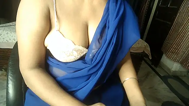 Snapshot of Anaconda-Mall chatting on 07-11-26, 05:59 Anaconda-Mall online show from 07-11-26, 05:59