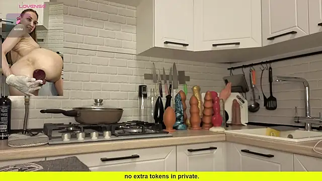 Snapshot of Edena_ chatting on 04-14-26, 04:13 Edena online show from 04-14-26, 04:13