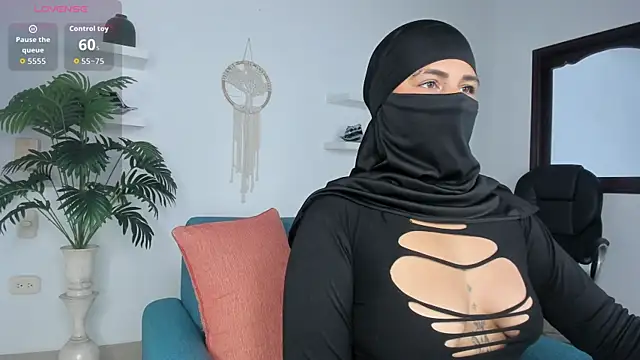 Snapshot of zali_mahamed chatting on 10-10-25, 12:04 zali mahamed online show from 10-10-25, 12:04