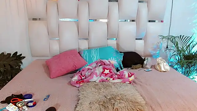 Lady Dirty444 online show from 12-14-25, 09:03