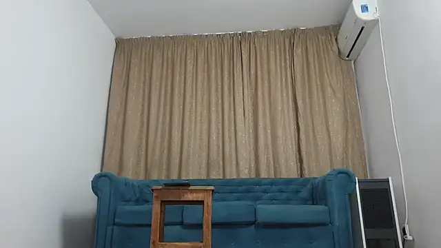 Snapshot of BLOND_GOD chatting on 05-27-26, 06:38 BLOND GOD online show from 05-27-26, 06:38