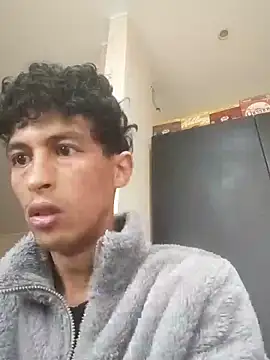 lusiboy96 online show from 10-01-25, 07:36