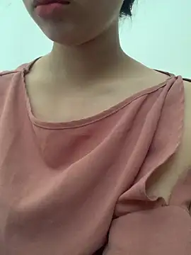 Snapshot of Nguyenha11 chatting on 09-15-25, 08:25 Nguyenha11 online show from 09-15-25, 08:25