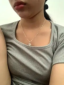 Snapshot of Nguyenha11 chatting on 10-29-25, 07:32 Nguyenha11 online show from 10-29-25, 07:32