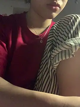 Snapshot of Nguyenha11 chatting on 03-18-26, 12:19 Nguyenha11 online show from 03-18-26, 12:19