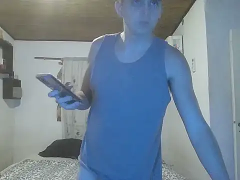 Snapshot of Rodrigo99_9 chatting on 04-22-26, 08:43 Rodrigo99 9 online show from 04-22-26, 08:43