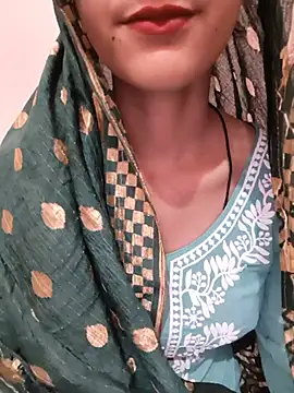 Snapshot of Indian-Aleena chatting on 07-15-26, 06:18 Indian-Aleena online show from 07-15-26, 06:18