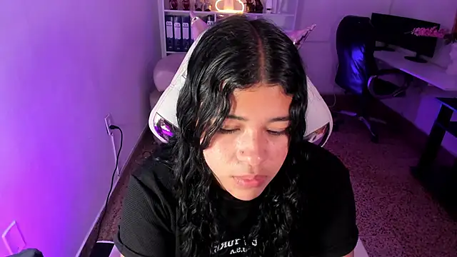 Ivy nt online show from 10-09-25, 06:06