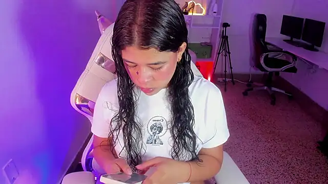 Ivy nt online show from 11-14-25, 12:48