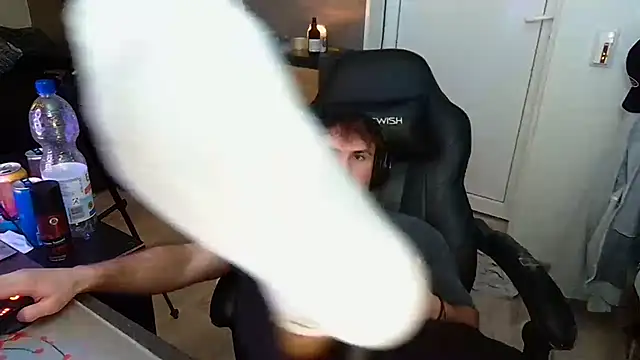 Rudi2007Eye online show from 03-02-26, 06:48