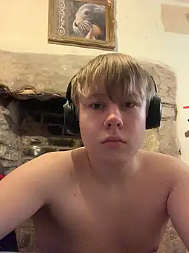TomasCramp online show from 03-27-26, 05:45