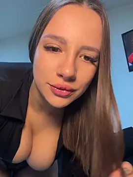 AlessiaaRuso1 online show from 07-15-26, 04:07