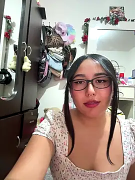 Snapshot of saranghae_ chatting on 09-17-25, 03:30 saranghae online show from 09-17-25, 03:30