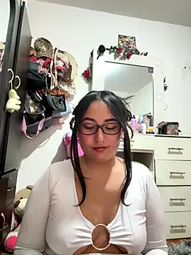 Snapshot of saranghae_ chatting on 10-05-25, 03:49 saranghae online show from 10-05-25, 03:49