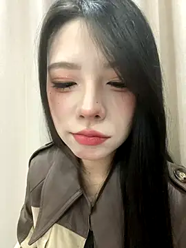 yuanyuanzi99 online show from 10-17-25, 12:30