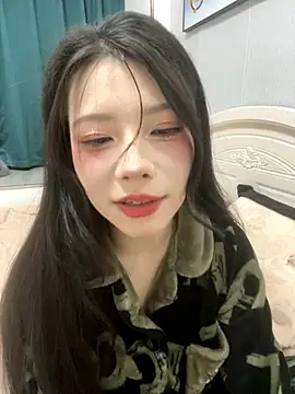 yuanyuanzi99 online show from 12-13-25, 07:53