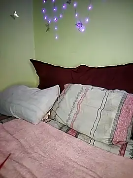 Snapshot of Seductive_Yellow_Titties chatting on 02-19-26, 06:20 Seductive Yellow Titties online show from 02-19-26, 06:20