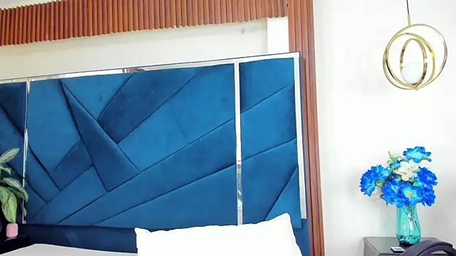 KikaDuque online show from 04-13-26, 07:08