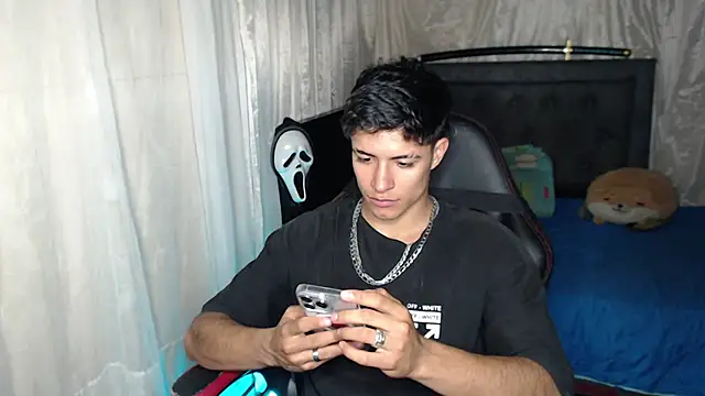 Snapshot of jacobbiker chatting on 02-10-26, 01:32 jacobbiker online show from 02-10-26, 01:32