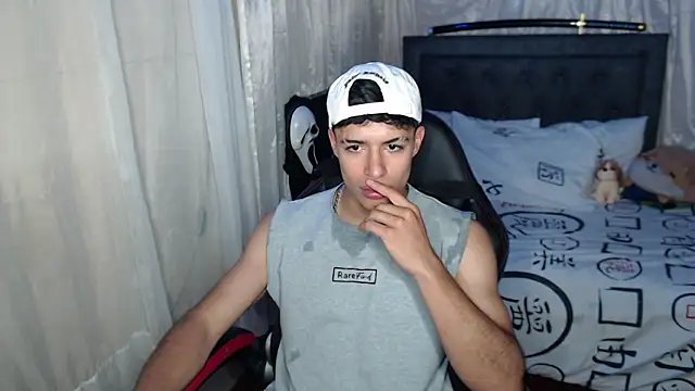 Snapshot of jacobbiker chatting on 03-05-26, 04:52 jacobbiker online show from 03-05-26, 04:52