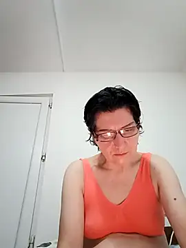 Snapshot of Vera_Elle chatting on 11-28-25, 03:42 Vera Elle online show from 11-28-25, 03:42