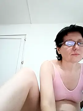 Snapshot of Vera_Elle chatting on 11-30-25, 05:50 Vera Elle online show from 11-30-25, 05:50