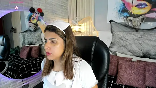 Snapshot of scarletbaker_ chatting on 10-22-25, 01:33 scarletbaker online show from 10-22-25, 01:33