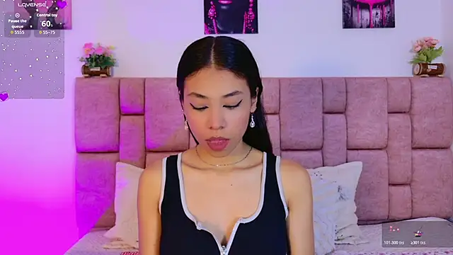 Snapshot of ScarlettLuxe chatting on 01-12-26, 07:52 ScarlettLuxe online show from 01-12-26, 07:52