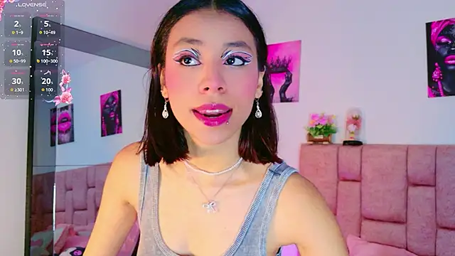 Snapshot of ScarlettLuxe chatting on 02-08-26, 08:23 ScarlettLuxe online show from 02-08-26, 08:23