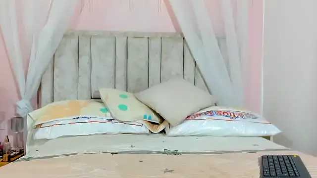 Rachellcooperrr online show from 09-28-25, 12:49