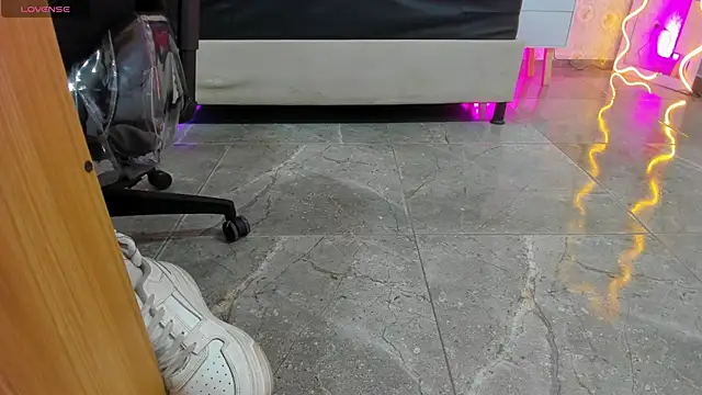 BLUE TAY1 online show from 10-25-25, 11:40