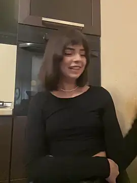 Miranda Kerry online show from 10-22-25, 06:13