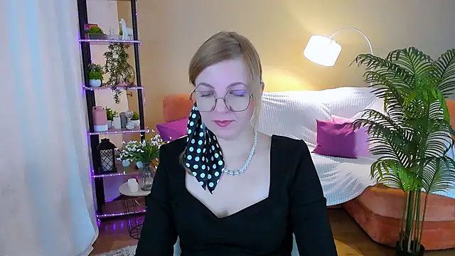 YourUniverser online show from 10-08-25, 04:21