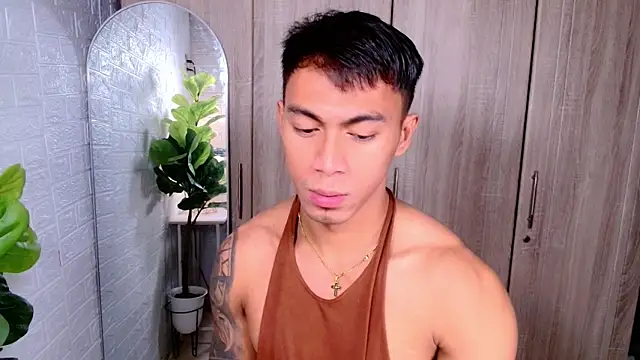 PinooyMilker online show from 10-28-25, 02:48