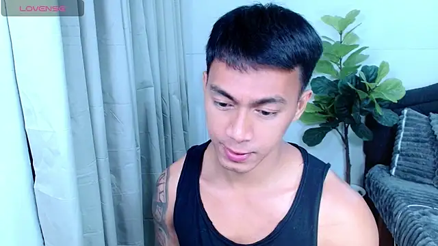 Snapshot of PinooyMilker chatting on 06-22-26, 03:31 PinooyMilker online show from 06-22-26, 03:31